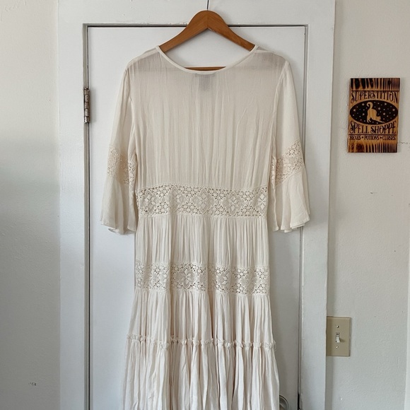 Size Medium Chelsea & Theodore Elegant Cream Lace Dress Layering Tiered Babydoll - Picture 4 of 4